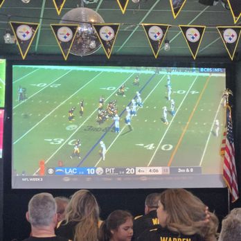 The Cove Bar & Grill - Sports Bars Near Me - Murrieta, California
