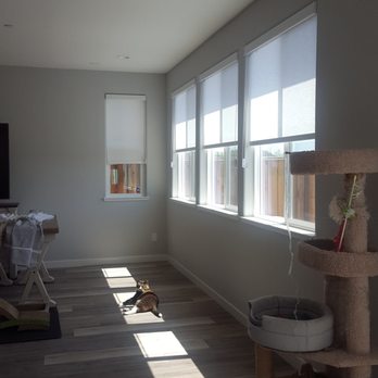 The Blind Guy - Hunter Douglas Urban Loft, White RLUL102 roller shades - Shades & Blinds Near Me - Rocklin, California The Blind Guy - Hunter Douglas Urban Loft, White RLUL102 roller shades - Shades & Blinds Near Me - Rocklin, California