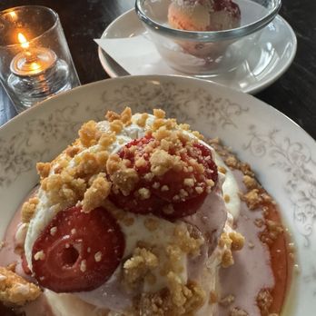 Local 11 Ten - Strawberry Shortcake - New American Near Me - Savannah, Georgia