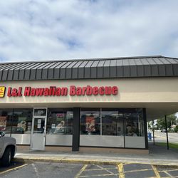 L&L Hawaiian Barbecue - Exterior.  6/2025
