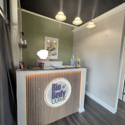Rio Body Wax - Pelham Hills - receptionist area