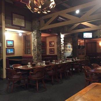 Magoo's-Cheyenne - We host our little league meetings in the banquet room and we had a fabulous waitress AKA Bubbles! Great wings and tenders! - Sports Bars Near Me - Las Vegas, Nevada