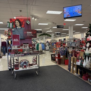 Kohl's - Department Stores Near Me - TUSTIN, California