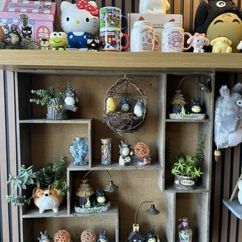 Roasting Water - Decor inside - Coffee & Tea Near Me - Westminster, California