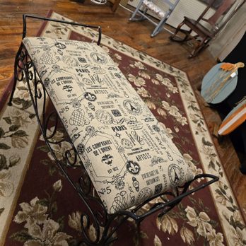 RomWeber Marketplace - Beautiful bench priced right. - Antiques Near Me - Batesville, Indiana