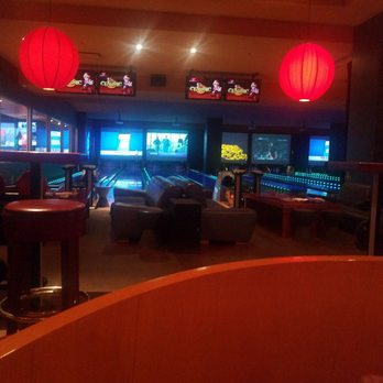 Lucky Strike Chicago - Bowling Near Me - Chicago, Illinois Lucky Strike Chicago - Bowling Near Me - Chicago, Illinois