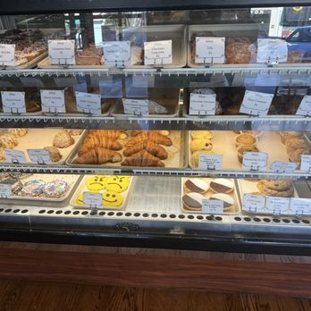 EvaDean’s Bakery and Cafe - Bakeries Near Me - Wilmette, Illinois