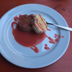 Restlos Glücklich - Zweierlei Cheesecake mit Erdconfis