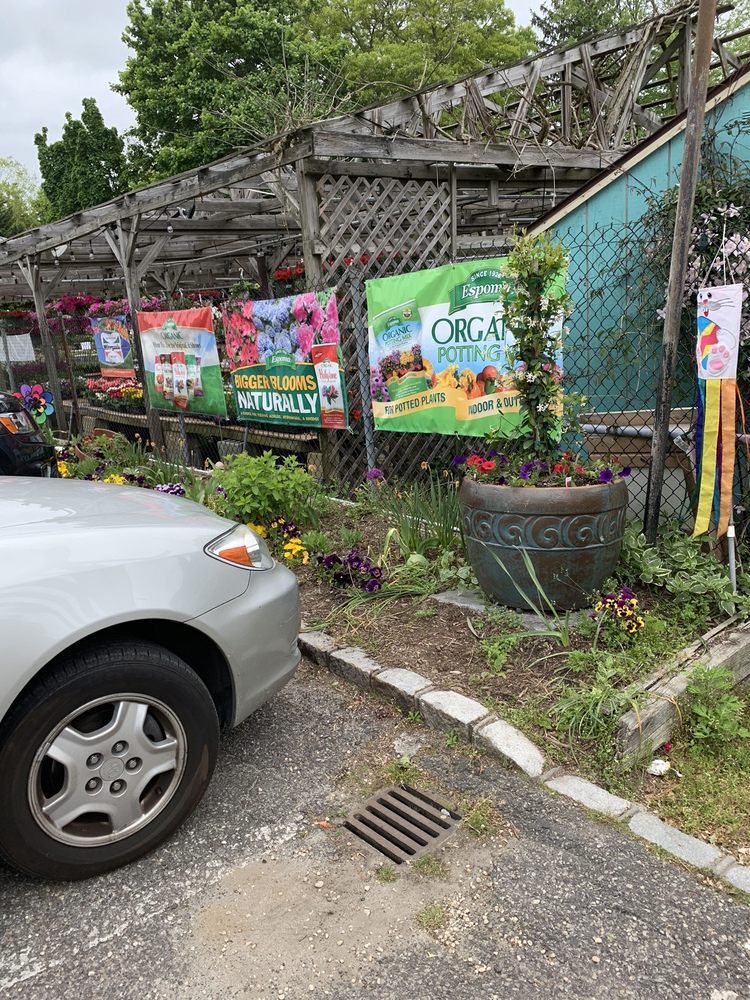 DECKER’S NURSERY 16 Photos & 28 Reviews 841 Pulaski Rd, Greenlawn