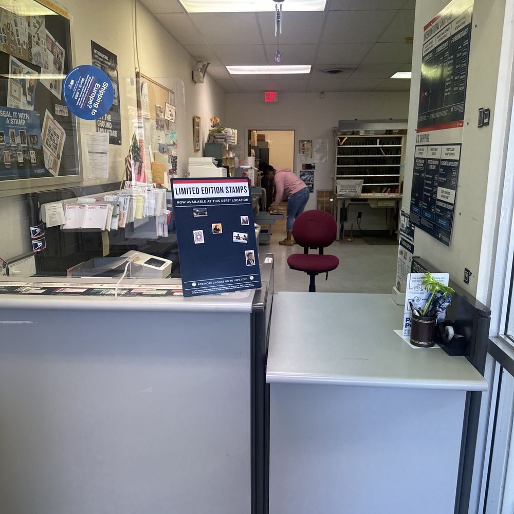 USPS - Clover Post Office - Post Offices Near Me - Clover, Virginia