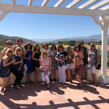 Grapeline Wine Tours - Wine Tours Near Me - Temecula, California