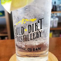 Gold Dirt Distillery - G&T