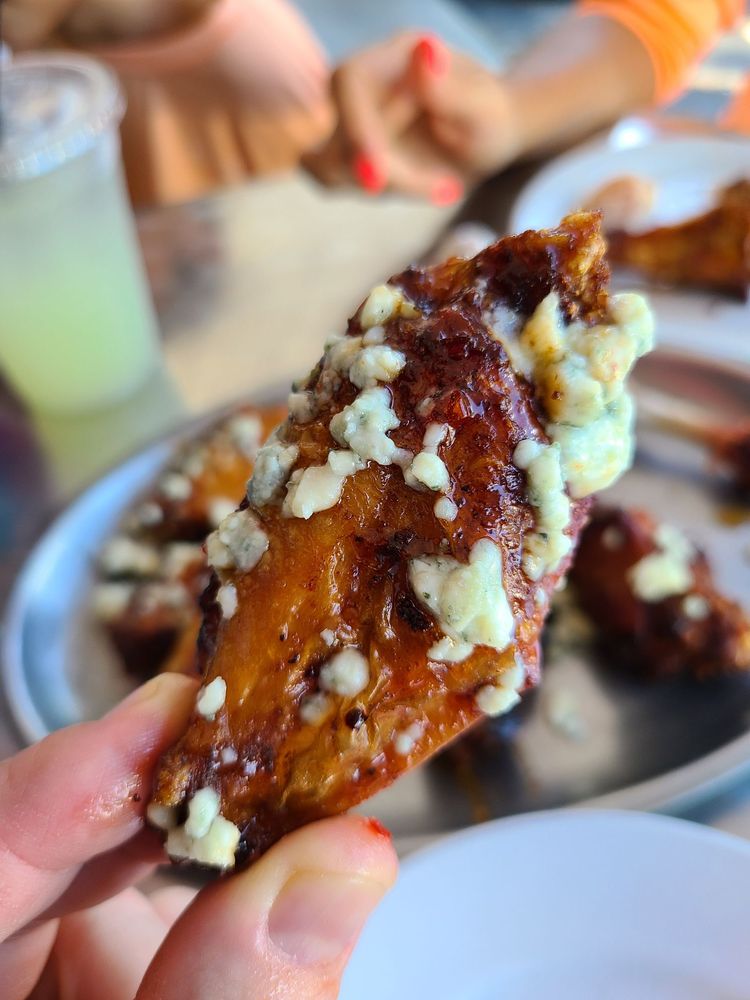 MEAT EATERY AND TAPROOM Updated August 2024 741 Photos & 744 Reviews 88005 Overseas Hwy