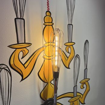 Breakfast Republic - Light fixtures - Breakfast & Brunch Near Me - Palm Desert, California