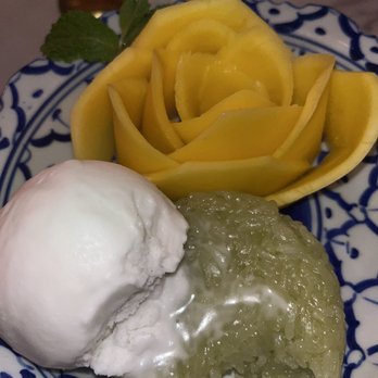 Kin Dee - Mango sticky rice - Thai Near Me - Houston, Texas Kin Dee - Mango sticky rice - Thai Near Me - Houston, Texas