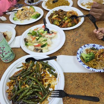 Z's Wok - Feasting - Chinese Near Me - Little Elm, Texas Z's Wok - Feasting - Chinese Near Me - Little Elm, Texas