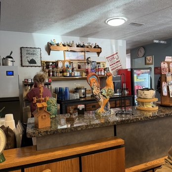 Galena Country Corner - Interior - Beer, Wine & Spirits Near Me - Galena, Missouri Galena Country Corner - Interior - Beer, Wine & Spirits Near Me - Galena, Missouri