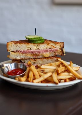 The Essential by null