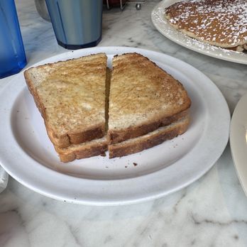 Mineola Diner - Toast - Diners Near Me - Mineola, New York Mineola Diner - Toast - Diners Near Me - Mineola, New York