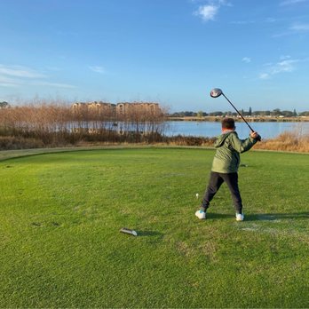 Orange Lake Golf - First tee of executive 9 hole. - Golf Near Me - Kissimmee, Florida Orange Lake Golf - First tee of executive 9 hole. - Golf Near Me - Kissimmee, Florida