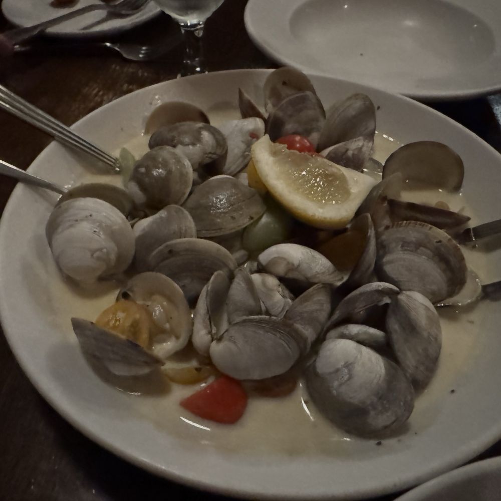 The Repp - Steamed clams - New American Near Me - Snohomish, Washington The Repp - Steamed clams - New American Near Me - Snohomish, Washington