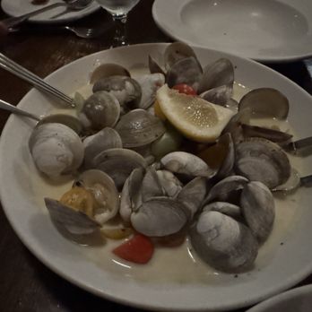 The Repp - Steamed clams - New American Near Me - Snohomish, Washington