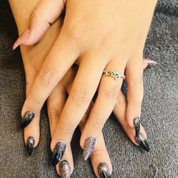 Happy Nail