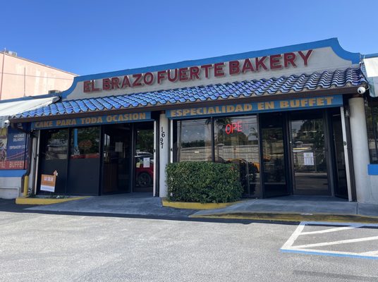 El Brazo Fuerte Bakery by null