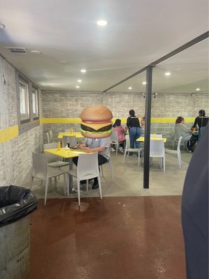 Barrio Burger by null
