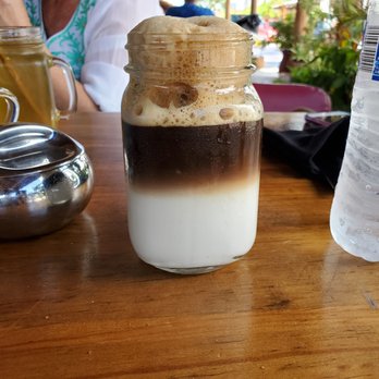 Café Amancia - Iced vanilla latte - Coffee & Tea Near Me - Puerto Morelos, ROO Café Amancia - Iced vanilla latte - Coffee & Tea Near Me - Puerto Morelos, ROO