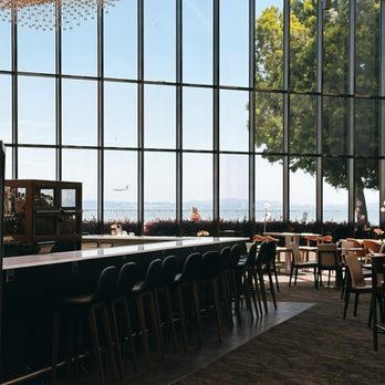 Flights 101 Club Lounge - Amazing view in the morning - Lounges Near Me - Burlingame, California Flights 101 Club Lounge - Amazing view in the morning - Lounges Near Me - Burlingame, California