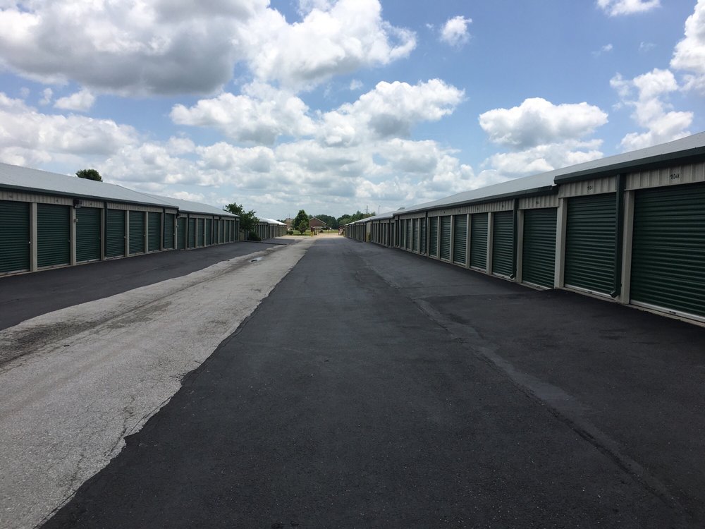 CHESTERFIELD SELF STORAGE Updated September 2024 2335 W Kingsley St