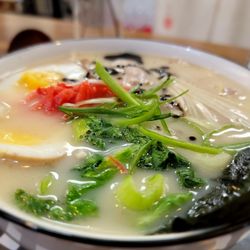 Lucky Cat Ramen - Tonkotsu Ramen