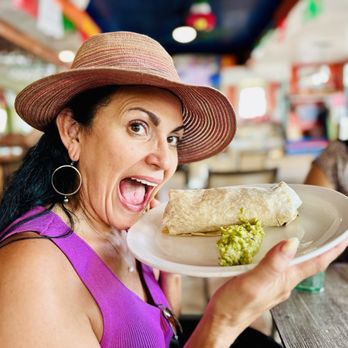 Mariachi's Authentic Mexican Restaurant - "I can't believe I ate the whole thing" - Mexican Near Me - Kapaa, Hawaii
