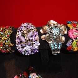 WEDDING PARTY GIFTS