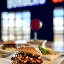 Burgers vs Tacos - Lucha Libre Burger