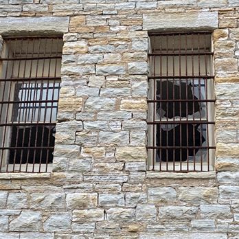 Old Joliet Prison - Broken windows - Landmarks & Historical Buildings Near Me - Joliet, Illinois