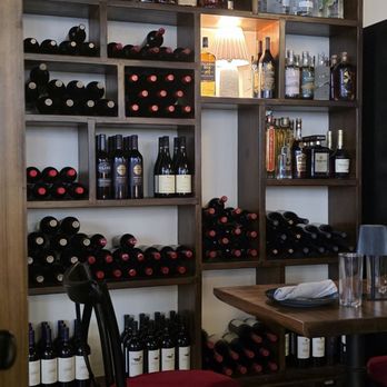 Otis Seafood House - Wine Bars Near Me - New Orleans, Louisiana