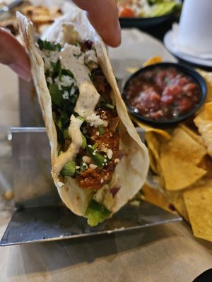 WINGERS Restaurant & Alehouse by null