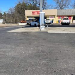 Ashton's Deli & Grill