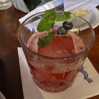 Gus' Last Word - Clearer skies with vodka - American Near Me - Wood-Ridge, New Jersey