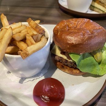Hothouse - Hothouse Signature Burger - Italian Near Me - Toronto, Ontario