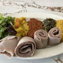 Blue Nile Ethiopian - Vegan combo platter