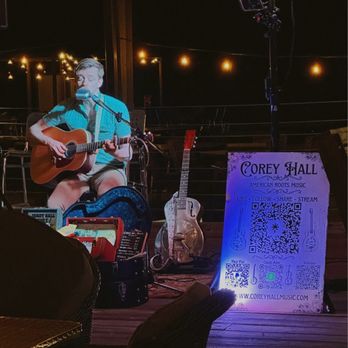 Hamiltons Bistro - Corey Hall @ Hamiltons Bistro - Pizza Near Me - Freeport, Florida Hamiltons Bistro - Corey Hall @ Hamiltons Bistro - Pizza Near Me - Freeport, Florida
