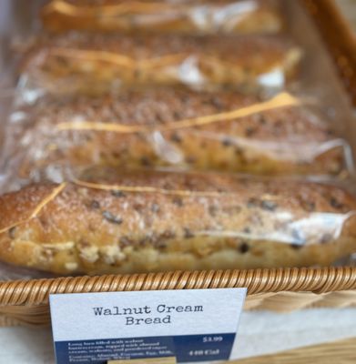 Paris Baguette by null