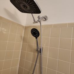 Showerhead installation