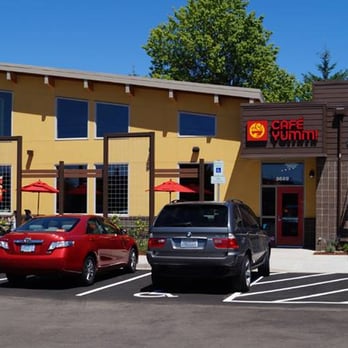 Cafe Yumm! - Argyle Square - Wraps Near Me - Wilsonville, Oregon