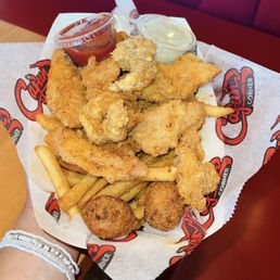 Fried Seafood Basket Combo