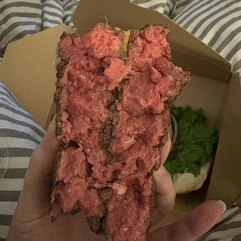 Kuma's Corner - Belmont - Cheeseburger - Burgers Near Me - Chicago, Illinois