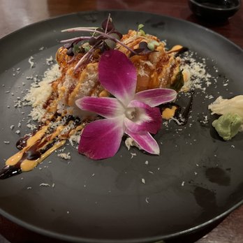 Q Restaurant - Thunder Roll - Chinese Near Me - Boston, Massachusetts Q Restaurant - Thunder Roll - Chinese Near Me - Boston, Massachusetts